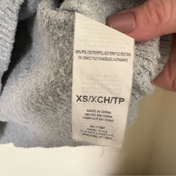 GAIAM Gray Cowl Neck Sweater Size XS - Picture 10 of 11